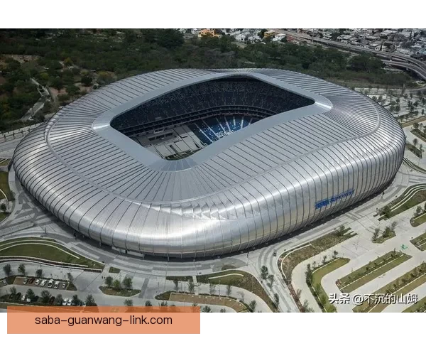 加拿大世界杯2026主办城市球场布局及比赛盛况全景解析